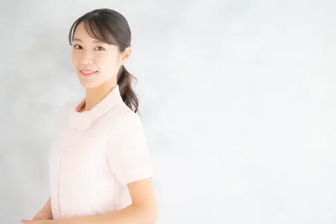 微笑む看護師