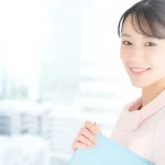 笑顔の看護師